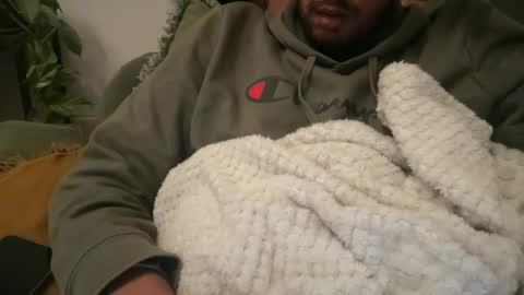 Snapshot of skinnyguyfun chatting on November 28, 11:18 pm skinnyguyfun online show from November 28, 11:18 pm