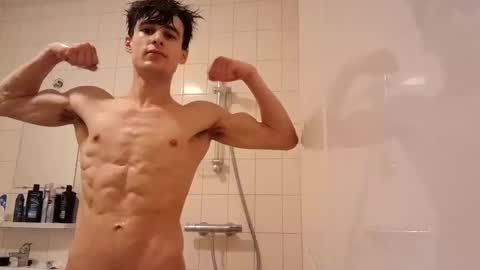 skinnyguywithbigd online show from October 18, 1:23 pm