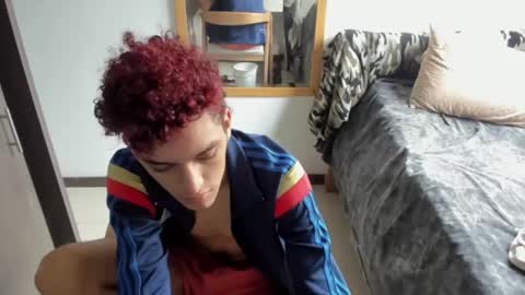 skinnypipe15 online show from October 22, 3:56 pm