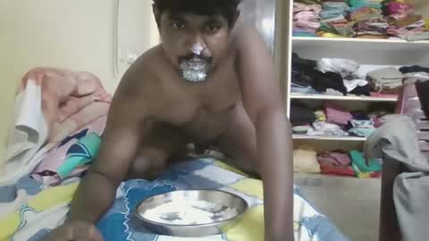 Snapshot of sklavepappu143 chatting on November 5, 8:36 am Indianslut1431 online show from November 5, 8:36 am