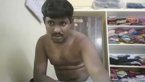 Snapshot of sklavepappu143 chatting on November 27, 9:00 am Indianslut1431 online show from November 27, 9:00 am