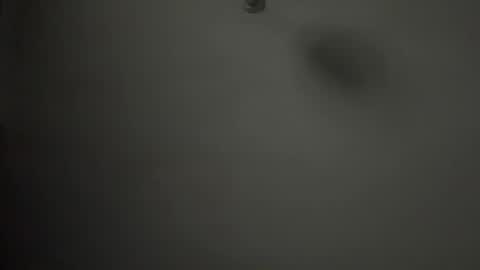 Snapshot of skuzzy25 chatting on December 13, 3:38 am skuzzy25 online show from December 13, 3:38 am