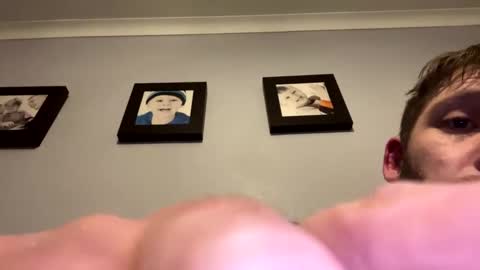 Snapshot of skuzzy25 chatting on December 31, 3:23 am skuzzy25 online show from December 31, 3:23 am