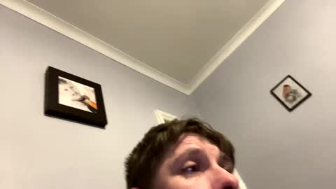 Snapshot of skuzzy25 chatting on January 10, 2:25 am skuzzy25 online show from January 10, 2:25 am