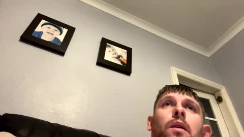 Snapshot of skuzzy25 chatting on January 21, 10:51 pm skuzzy25 online show from January 21, 10:51 pm