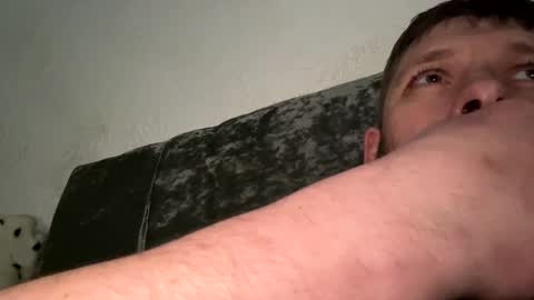 Snapshot of skuzzy25 chatting on February 10, 7:15 am skuzzy25 online show from February 10, 7:15 am