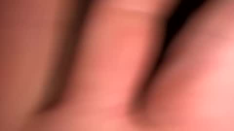 Snapshot of skuzzy25 chatting on February 22, 5:35 pm skuzzy25 online show from February 22, 5:35 pm