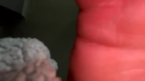 Snapshot of skuzzy25 chatting on March 8, 11:05 am skuzzy25 online show from March 8, 11:05 am