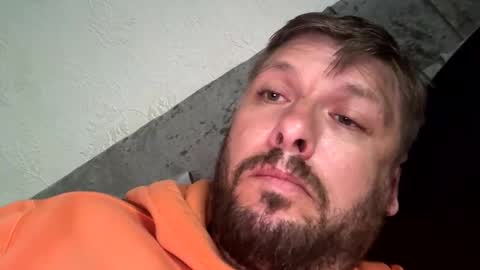 Snapshot of skuzzy25 chatting on September 26, 5:17 pm skuzzy25 online show from September 26, 5:17 pm