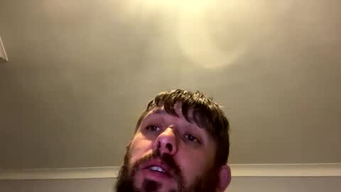 Snapshot of skuzzy25 chatting on October 19, 2:01 am skuzzy25 online show from October 19, 2:01 am