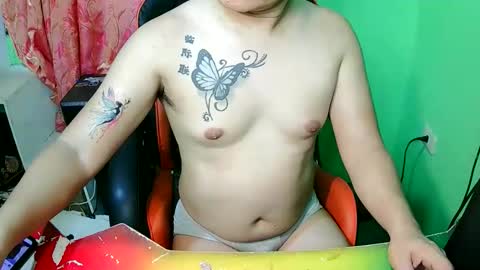 Snapshot of sky1441 chatting on October 25, 8:11 am sky1441 online show from October 25, 8:11 am