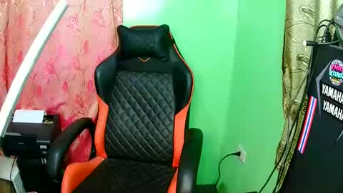 Snapshot of sky1441 chatting on November 26, 6:36 am sky1441 online show from November 26, 6:36 am