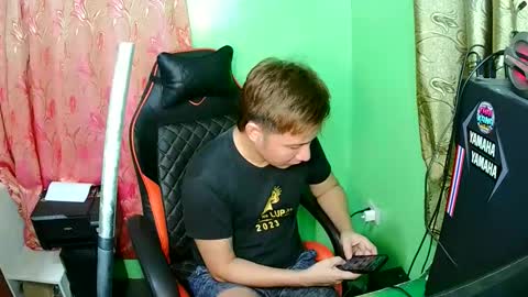 Snapshot of sky1441 chatting on December 2, 10:53 am sky1441 online show from December 2, 10:53 am