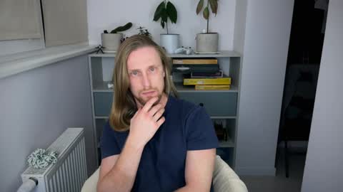 Snapshot of sky_guy25 chatting on November 19, 8:42 pm sky_guy25 online show from November 19, 8:42 pm