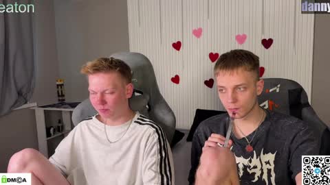 sky_hunter online show from April 3, 1:31 pm