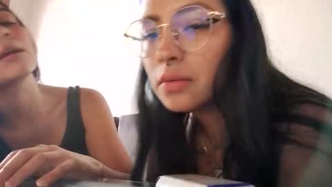 Snapshot of skyandgrace chatting on March 3, 6:25 pm Sky and Greicy online show from March 3, 6:25 pm