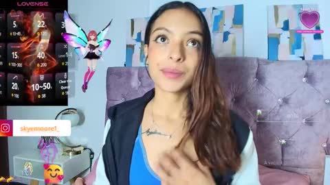 skye moore online show from October 3, 12:13 pm