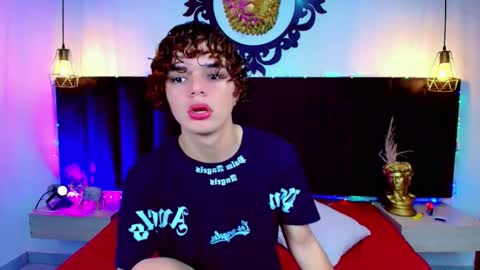 Angel online show from December 18, 7:20 pm