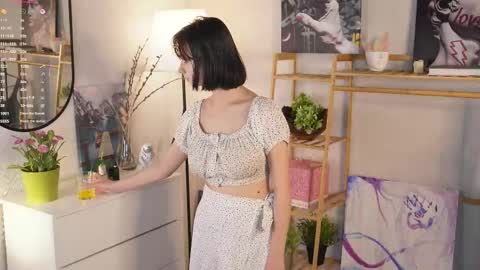 Melissa online show from September 19, 4:47 am