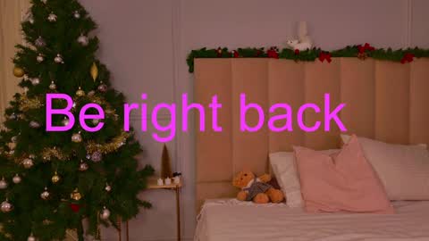 Snapshot of skyeyes__ chatting on December 25, 11:11 am Ann online show from December 25, 11:11 am