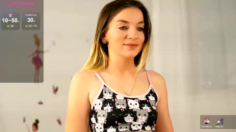 skyeyesluna online show from April 9, 3:28 am