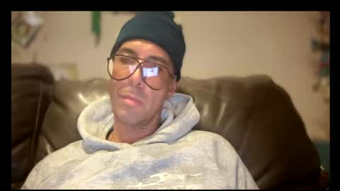 IAN HARD online show from April 27, 5:00 pm