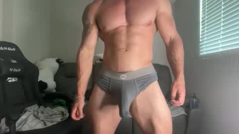 Skyler Flexes online show from April 2, 8:06 pm