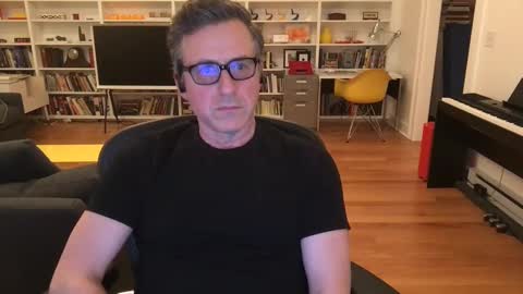 Snapshot of skyline3371 chatting on February 25, 6:47 am Skyline3371 online show from February 25, 6:47 am