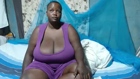 sheliah online show from November 9, 3:49 am