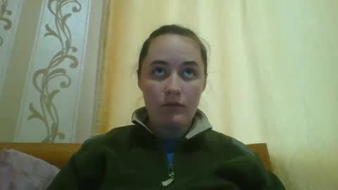 skyressie333 online show from October 1, 3:07 pm