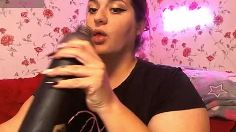 Snapshot of skysupernova chatting on October 23, 11:09 am Sky online show from October 23, 11:09 am