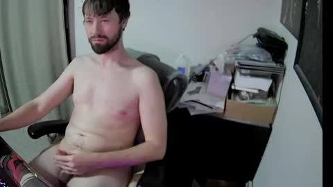 Snapshot of slave2pussy chatting on December 15, 5:55 am slave2pussy online show from December 15, 5:55 am