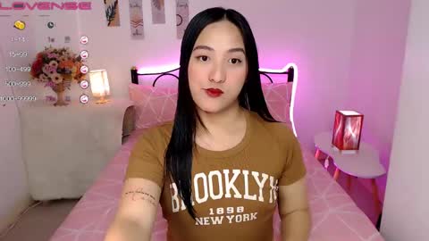 Queen Cyrine online show from December 5, 3:26 am