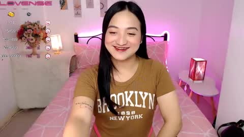 Queen Cyrine online show from December 5, 6:32 am