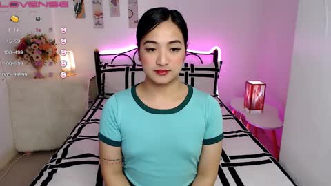 Queen Cyrine online show from December 24, 5:05 am