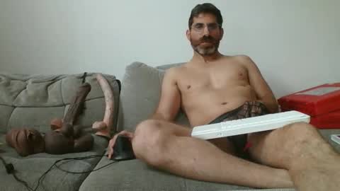 Snapshot of slavefuckfunhype chatting on October 6, 11:40 am camboy online show from October 6, 11:40 am