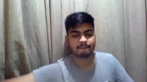 Snapshot of slavesj18 chatting on September 29, 6:13 pm Add me on hangout sjcool1998 online show from September 29, 6:13 pm