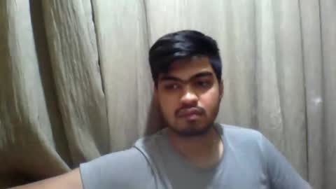 Snapshot of slavesj18 chatting on December 1, 7:08 pm Add me on hangout sjcool1998 online show from December 1, 7:08 pm