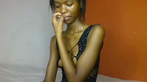 Snapshot of slaybby chatting on February 8, 7:59 pm Slaybby online show from February 8, 7:59 pm