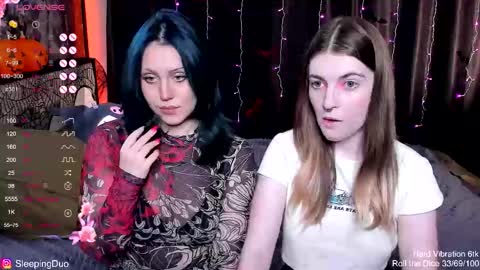 Snapshot of sleepingduo chatting on October 22, 12:27 pm Hi We are Iva and Angela Nice to meet u 3 online show from October 22, 12:27 pm