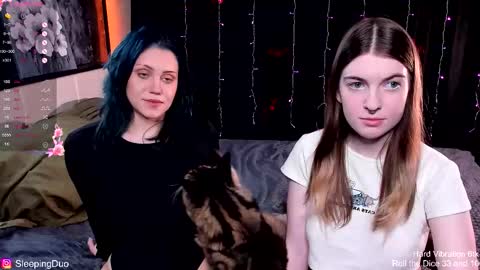 Snapshot of sleepingduo chatting on November 3, 1:01 pm Hi We are Iva and Angela Nice to meet u 3 online show from November 3, 1:01 pm