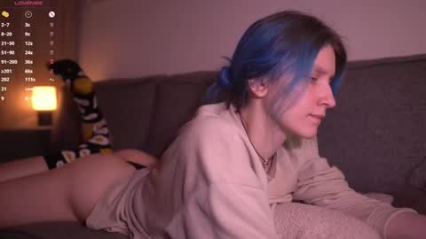 Snapshot of sleepingsonya chatting on December 13, 9:09 pm Sonya online show from December 13, 9:09 pm