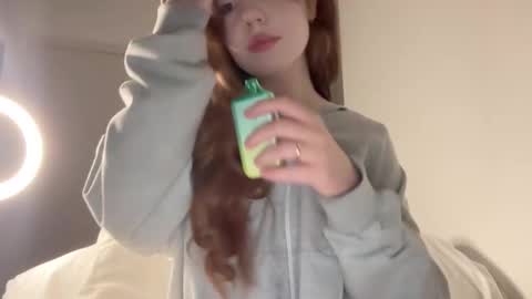 Snapshot of sleepycode002 chatting on September 21, 10:00 pm JoO online show from September 21, 10:00 pm