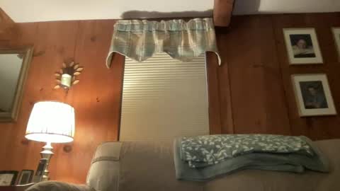 Snapshot of slickmass chatting on November 10, 8:19 pm SlickMass online show from November 10, 8:19 pm