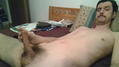 Snapshot of slim38 chatting on February 17, 5:04 am Alin online show from February 17, 5:04 am