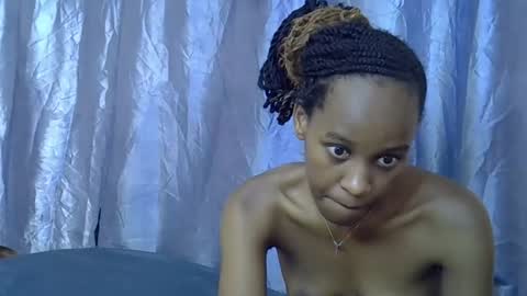 Alicia online show from October 14, 5:25 pm