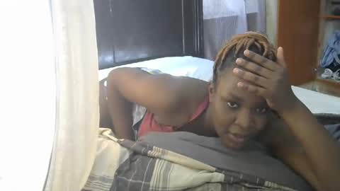 Snapshot of slim_joy chatting on February 17, 1:10 pm slim_joy online show from February 17, 1:10 pm