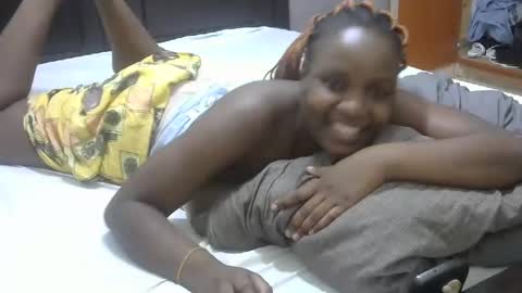 Snapshot of slim_joy chatting on February 18, 6:47 pm slim_joy online show from February 18, 6:47 pm