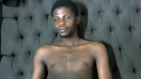 Snapshot of slim_long01 chatting on January 5, 11:48 am slim long01 online show from January 5, 11:48 am