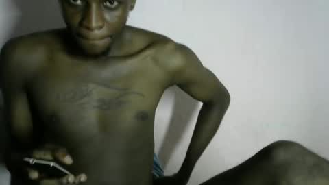 Snapshot of slim_long01 chatting on January 5, 4:16 pm slim long01 online show from January 5, 4:16 pm